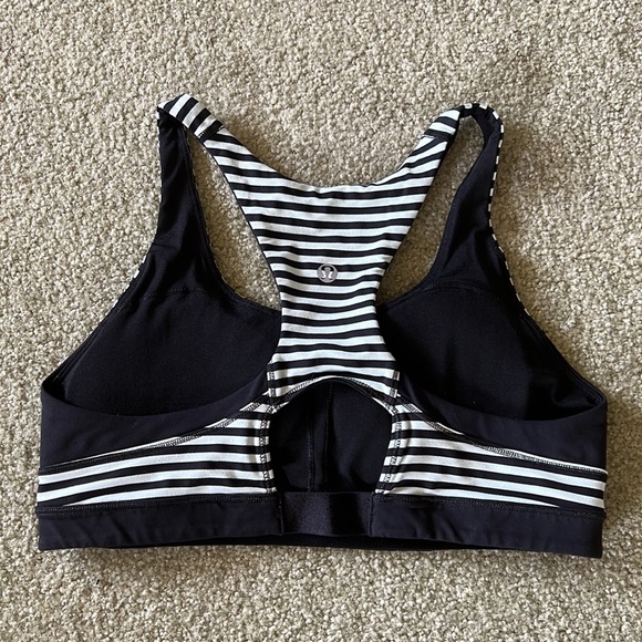 Lululemon sports bra - Picture 2 of 8